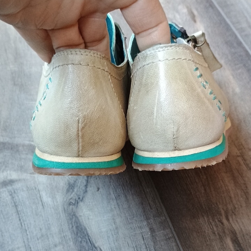 Roan By Bed Stu Women's Cream Tan Leather Sneakers - Picture 5 of 9